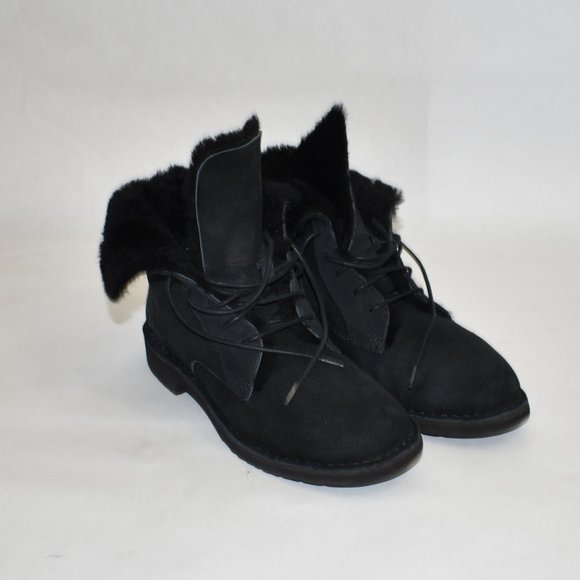 Ugg Quincy Boot Black Suede Size 8.5 1012359 - Picture 5 of 13